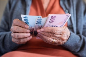 65-yas-ayligina-duzenleme-magduriyete-yol-aciyordu-artik-onlar-da-yararlanacak-2TyTmqhO.jpg