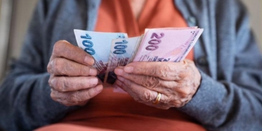 65-yas-ayligina-duzenleme-magduriyete-yol-aciyordu-artik-onlar-da-yararlanacak-2TyTmqhO.jpg