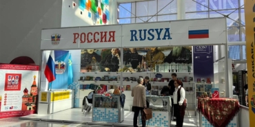 ankarada-rus-edebiyati-kelimelerin-sinir-tanimadigi-zihinsel-sarmallarin-bulusmasi-5jZDu9Pn.jpg