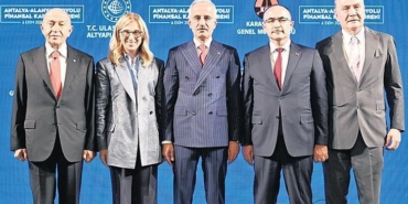 antalya-alanya-otoyoluna-surdurulebilir-finansman-turkiye-icin-yeni-bir-uygulama-1TFEFbbS.jpg