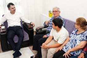 bakan-kurumdan-depremzede-aileye-ziyaret-bu-mucadeleyi-beraber-surdurecegiz-FOPzsAFQ.jpg