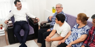 bakan-kurumdan-depremzede-aileye-ziyaret-bu-mucadeleyi-beraber-surdurecegiz-FOPzsAFQ.jpg