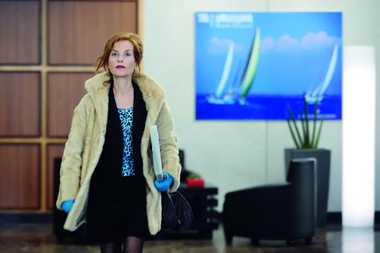 İzabel Huppert: Selanik Film Festivali’nin Onur Konuğu ve Türk Sinemasının Sarsılmaz Zekâsı