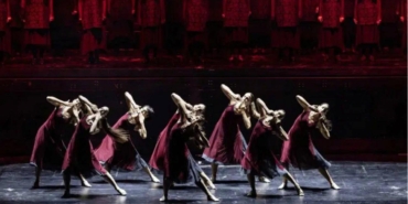 izmirde-tiyatro-opera-ve-konserlerle-sehrin-entellektuel-ruhu-yukseltecek-sanatin-buyulu-nabzi-RRhM5Osm.jpg