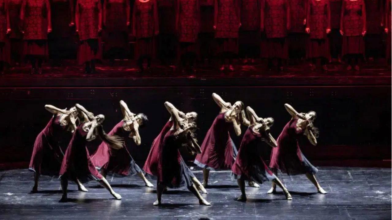 izmirde-tiyatro-opera-ve-konserlerle-sehrin-entellektuel-ruhu-yukseltecek-sanatin-buyulu-nabzi-RRhM5Osm.jpg