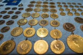 piyasada-japon-yatirimci-etkisi-altinda-tarihi-rekor-sonrasi-dikkat-ceken-yorumlar-ve-ilginc-olaylar-NHpngzAy.jpg