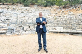 priene-antik-kenti-tanitim-yazisi-icin-ozgun-fon-29P7u6VV.jpg
