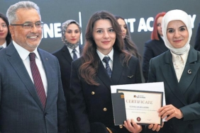 thyde-dunyanin-en-cok-kadin-pilotu-kadinlara-onculuk-eden-bir-basari-hikayesi-Ft9kLNEq.jpg