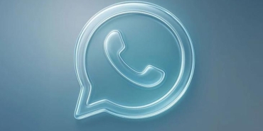 whatsapp-ios-icin-yeni-liquid-glass-tasarimina-gecis-yapiyor-berrak-seffaf-ve-etkileyici-bir-deneyim-fdxOmXH7.jpg