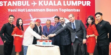 9-bin-99-tlye-malezyaya-direkt-seferler-basladi-FE6brnbL.jpg