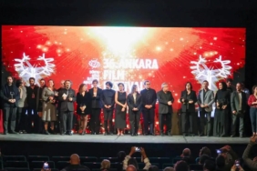 ankarada-sinema-coskusu-sona-erdi-buyuk-odulun-ardic-gibi-buyuleyen-tavsan-imparatorlugu-jvXPCtsC.jpg