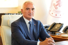 bakan-ersoy-ekim-ayinda-yabanci-ziyaretci-sayisi-432-artti-OCMIv9pO.jpg