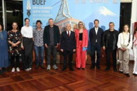 bursalilar-edebiyatla-bulusuyor-cesaretin-izinde-ve-ufuk-acan-anlar-Ug1yHGth.jpg