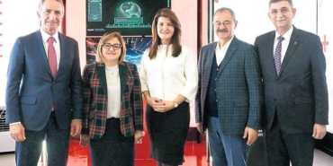 gaziantepte-dijital-donusumun-duragi-sehrin-teknoloji-yolculugu-ZY4HYSsS.jpg