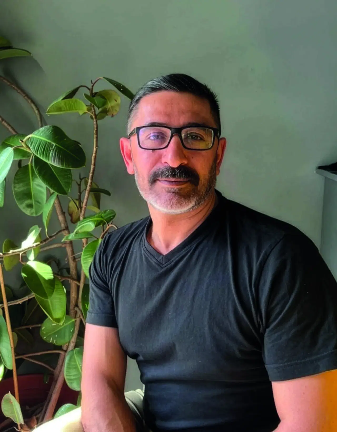 Muratpaşa’da Öykünün En İyileri: Yazarların Sessiz Gücüyle Sahnelenen Anlatılar