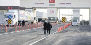 suriye-yonetimiyle-2-el-arac-krizi-cozum-icin-yeni-adimlar-ve-piyasa-dinamikleri-GmtkemBG.jpg