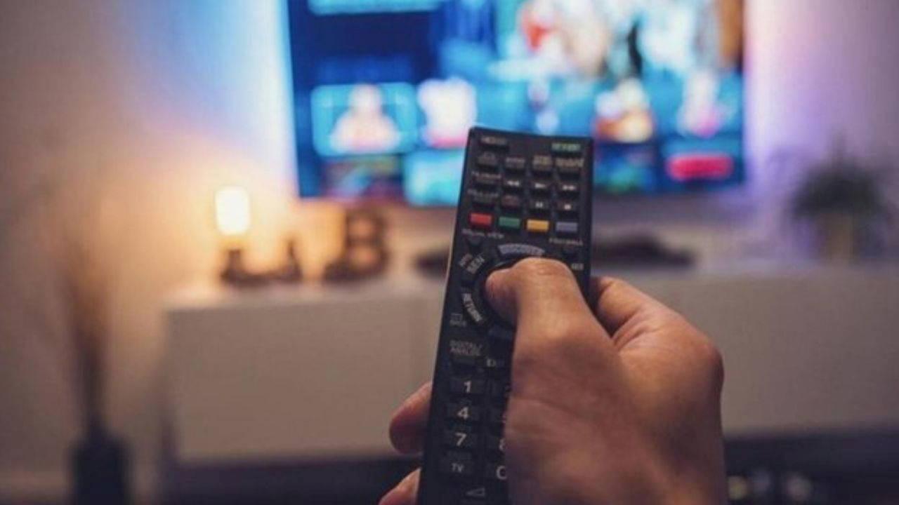 aralik-ayi-tv-zengin-icerik-yelpazesiyle-izleyicilere-buyuleyici-bir-deneyim-sunuyor-sBaLkrW9.jpg
