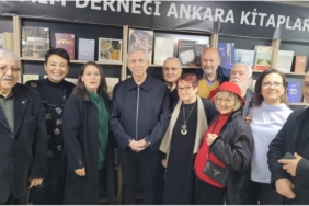 cigdemim-dernegi-ankaradaki-kitaplar-zihin-aydinligina-dilim-dilim-acilan-bir-sergi-OpKpuIEU.jpg