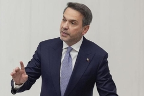 elektrikte-kurulu-gucunun-ucte-biri-ruzg-r-ve-gunesten-yenilenebilir-enerjide-yeni-donem-wb7dxbFp.jpg