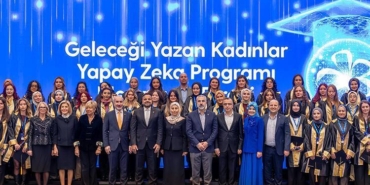 gelecegi-yazan-kadinlar-yapay-zeka-projesi-mezunlarini-verdi-interaktif-bir-donum-noktasi-lTV4Hhat.jpg