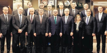 merkez-bankasi-baskani-tbb-yonetimiyle-gorustu-guncel-gelismeler-ve-beklentiler-c41Z9vP4.jpg