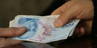 surucu-belgesi-arac-ruhsati-ve-aile-cuzdani-ucretlerindeki-degisiklikler-mavi-kart-dahil-jlOvbKMG.jpg