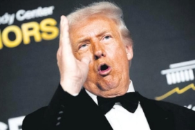 trumptan-83-milyar-dolarlik-netflix-hamlesine-mudahale-web-icin-ozgun-baslik-7h8FI5Hb.jpg