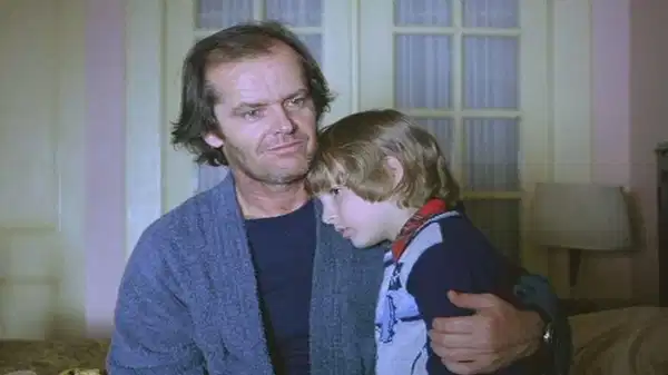 Üzgünüm, Bebeğim ile The Shining’in İçsel Sarsıntısında İyileşmenin Sıra Dışı Anatomisi