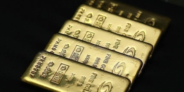 web-sayfasi-icin-benzersiz-baslik-gram-altin-6000-tlye-yaklasirken-2-farkli-hedef-beliriyor-IKFxpjzV.jpg