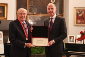 yuksel-erimtana-sca-vakfi-onur-odulu-disiplinlerarasi-bir-ufuk-acilisi-ObxSqRDI.jpg