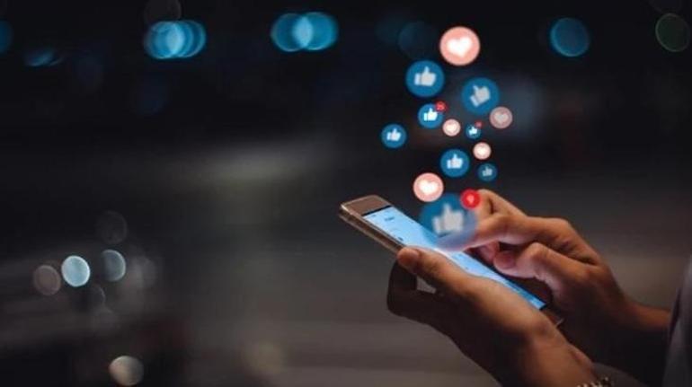 15 Yaş Altına Sosyal Medya Yasak! Fransa Okullarda Telefonları da Kapatıyor: Eğitim İçin Dijital Denge Nasıl Kuruluyor?