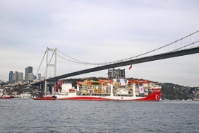 bogazdan-yildirim-gibi-gecti-vizyoner-bir-anlatim-ile-tarihin-icinden-akip-giden-bir-ani-bFi2PJeB.jpg