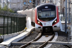 demir-yollari-2025te-turkiye-nufusunun-uc-kati-yolcu-tasidi-yolculukta-yeni-bir-donem-basliyor-lWs2dVEH.jpg