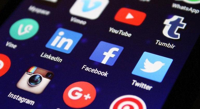 Dijital Reklam Pastasındaki Hukuki Kıskaçlar: Onaylıyorum Tuşu Google’ı da Metayı da Kurtarmıyor!