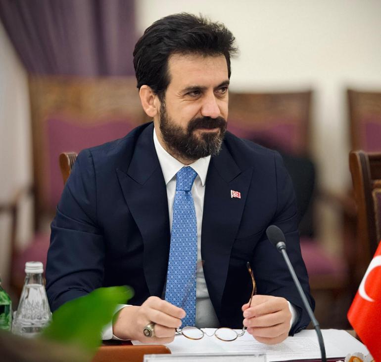Dijital Vicdanın Sınavı: Dijital Çağın Yeni İnsanlık İmtihanı ve Bencilliğini Aşan Aydınlatıcı Yol