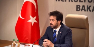 dijital-vicdanin-sinavi-dijital-cagin-yeni-insanlik-imtihani-ve-bencilligini-asan-aydinlatici-yol-cL8cDC4E.jpg