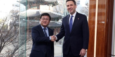 bakan-bayraktar-guney-korede-olaganustu-gorusmelerde-61cApc2p.jpg