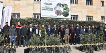 sirnakta-ciftcilere-25-bin-200-meyve-fidani-dagitildi-4psfcei9.jpg