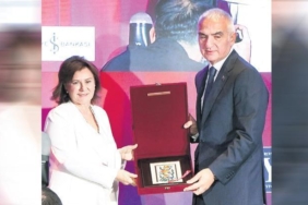 turizmde-hedef-120-milyar-dolar-turkiyenin-gelecege-yolculugu-azbXH3f2.jpg