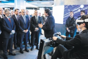 17-senaryoda-5g-deneyim-merkezi-gelecegin-baglantisini-bugunden-yasayin-VEDblUe3.jpg