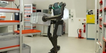 350-insansi-robot-is-basinda-otomotiv-fabrikasinda-devrim-niteliginde-bugun-95wnE6ND.jpg