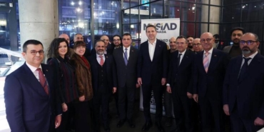 bakan-bayraktar-turkiye-kanada-iliskil-rind-yeni-bir-doneme-girildigini-belirtti-dpihf6vE.jpg