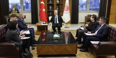 bakan-bolat-katar-ve-yeni-zelandanin-ankara-buyukelcileriyle-bir-araya-geldi-iw7XVrjT.jpg