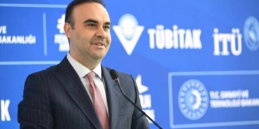 bakan-kacir-turkiye-oz-guven-devrimini-insa-ediyor-KjYHvjtY.jpg