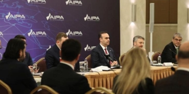 bakan-kacir-yapay-zeka-stratejimizin-onceliklerini-paydaslarimizla-belirliyoruz-ULtYewQn.jpg