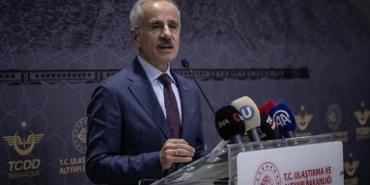 bakan-uraloglu-hurmuz-bogazindaki-turk-gemileriyle-ilgili-aciklama-jlG9Scgn.jpg