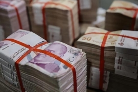 bankacilik-sektorunde-mevduat-artisi-yeni-rekorlar-ve-beklentiler-Ehffgs6O.jpg
