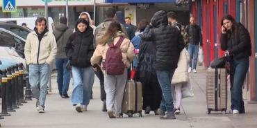 bayram-hareketi-otogarlarda-saatler-kaldi-biletler-hizla-tuketildi-DyP4wysc.jpg