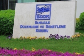 bddk-iki-yatirim-bankasinin-kurulus-iznini-iptal-etti-turkiye-finans-sektorunde-sok-gelisme-4LLxIHdj.jpg