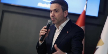 enerji-ve-tabii-kaynaklar-bakani-bayraktar-kanadada-yeni-isbirlikleri-ve-stratejiler-5WARACqz.jpg
